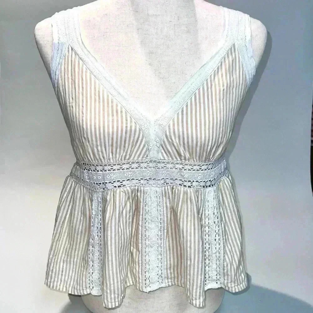 American Eagle Medium Top